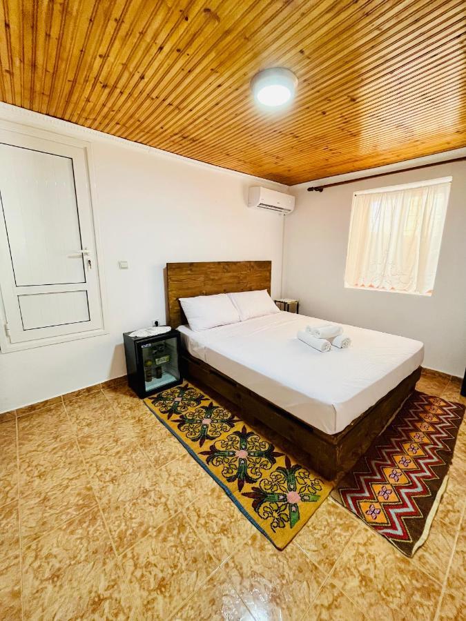 Nena'S Dashe House Berat Extérieur photo